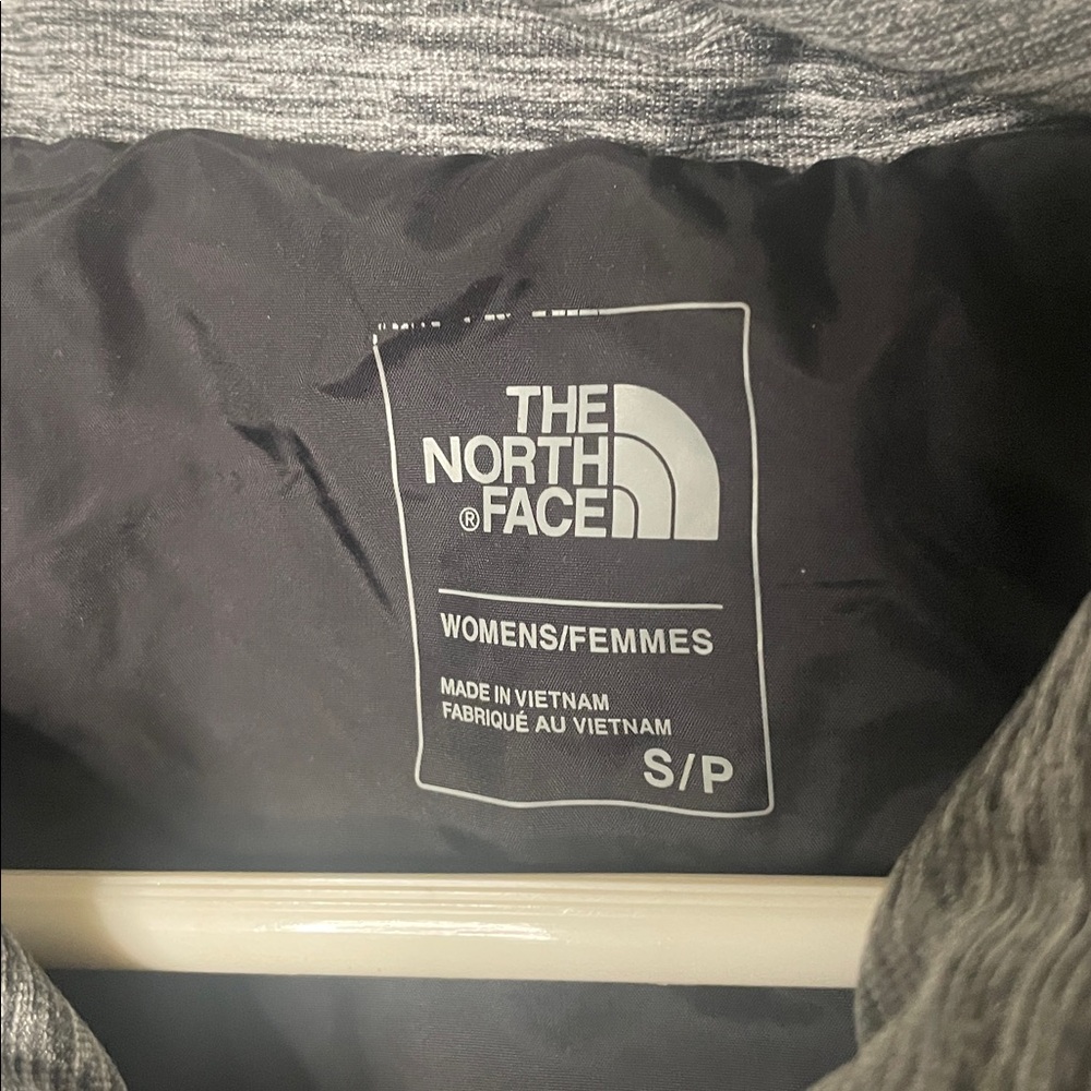 The North Face Women's Black and Gray Quilted Vest - Picture 3 of 4
